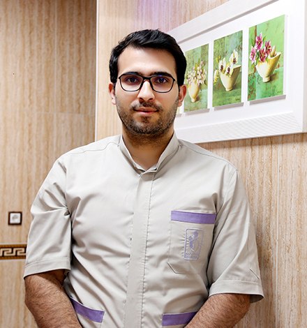 منوچهر قلعه وند