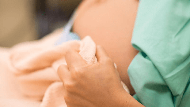 عفونت بخیه زایمان طبیعی